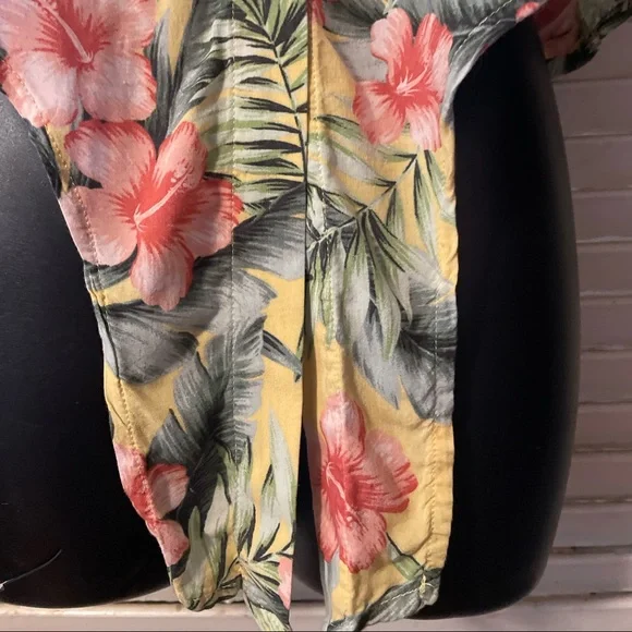 ⚡️5/$15⚡️American Eagle | Yellow Hawaiian Crop Top | S - Picture 8 of 12